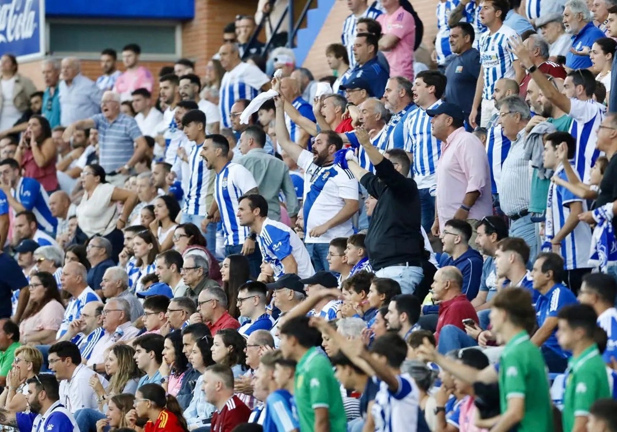 La afición del Recreativo de Huelva volverá a apoyar a su equipo ante el Real Murcia