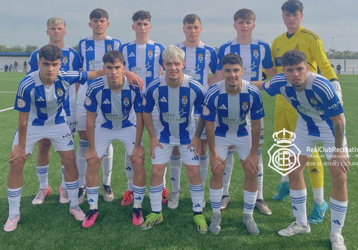 Formación inicial del Recreativo juvenil que hay caído goleado frente al Calavera por 1-8