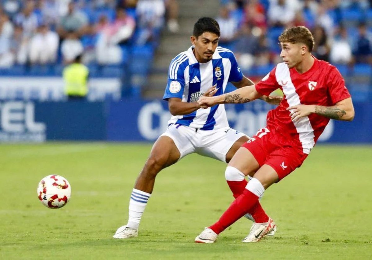 César Moreno en el Recreativo-Sevilla Atlético de la primera vuelta en el Nuevo Colombino