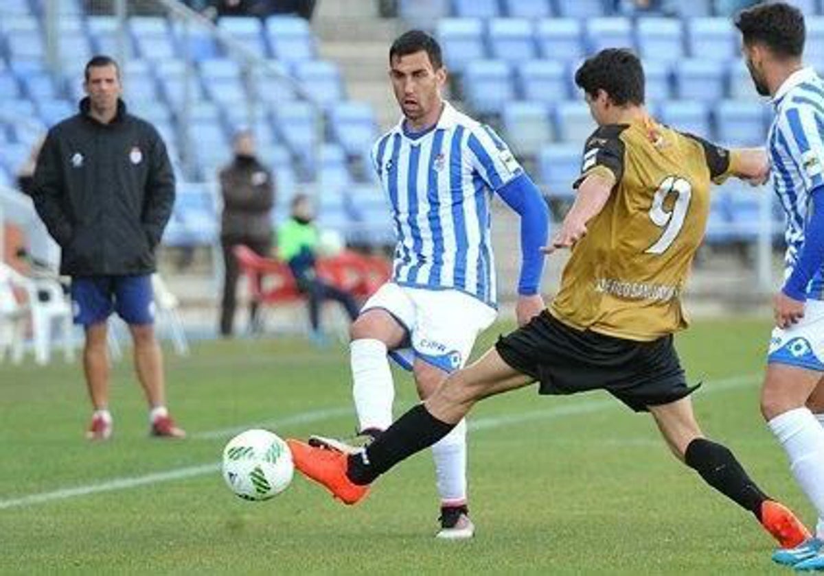 Bonaque en su anterior etapa como albiazul