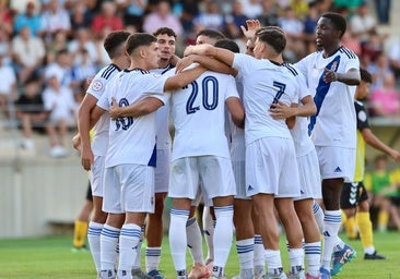 El Recreativo de Huelva levanta el Trofeo de la Bella