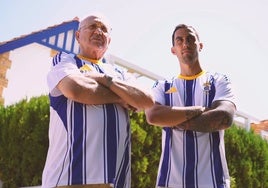 Adrián Fernández lamenta la dureza de las críticas por la nueva camiseta del Recreativo: «Me pone triste no poder hacer nada»