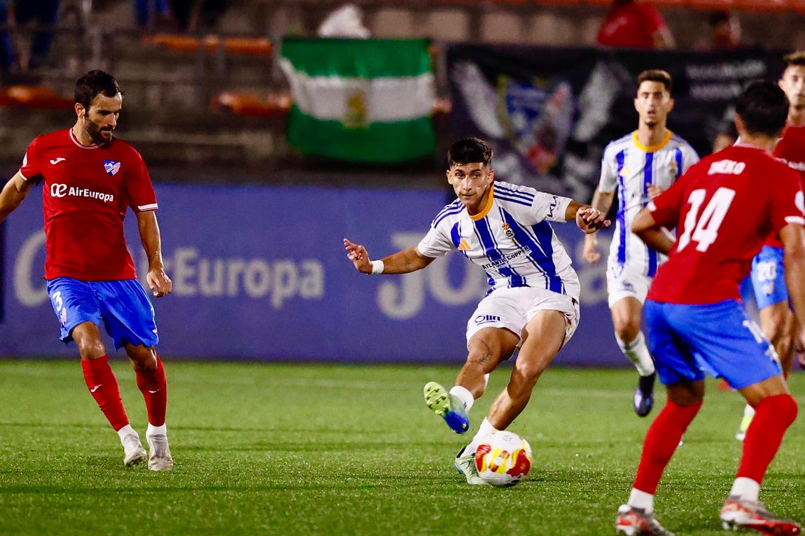 Las imágenes de la victoria del Recre en Estepona