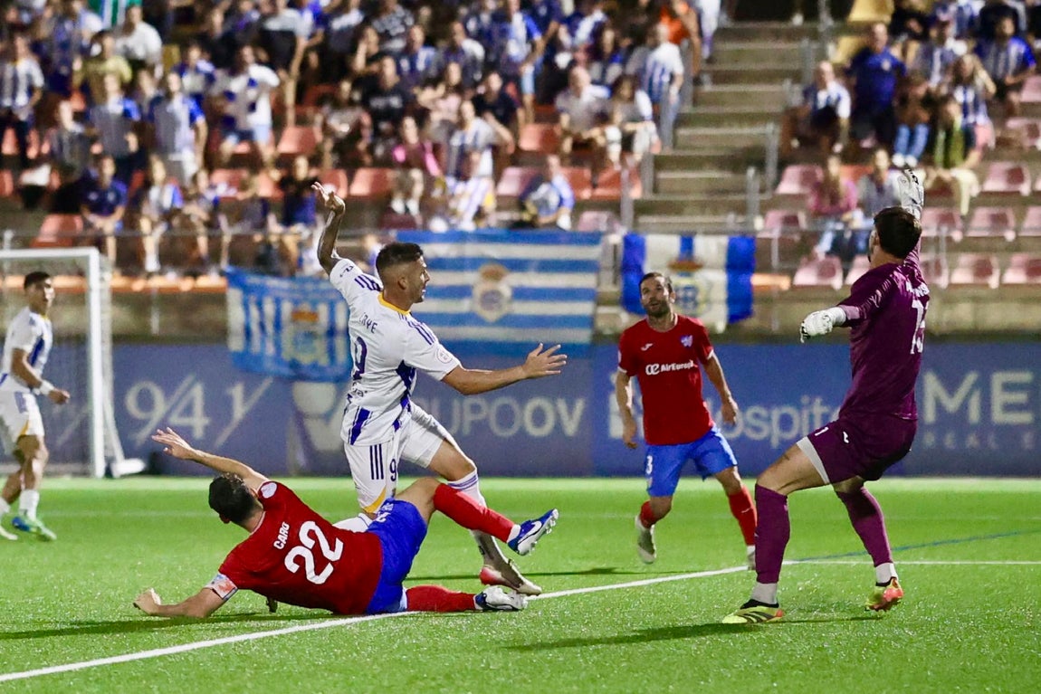 Las imágenes de la victoria del Recre en Estepona