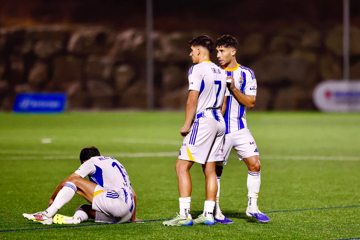 Las imágenes de la victoria del Recre en Estepona