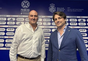 Roberto Ríos: «Llevar al Recreativo a las metas que se ha propuesto es comparable con meter en Primera División a un equipo en Europa»