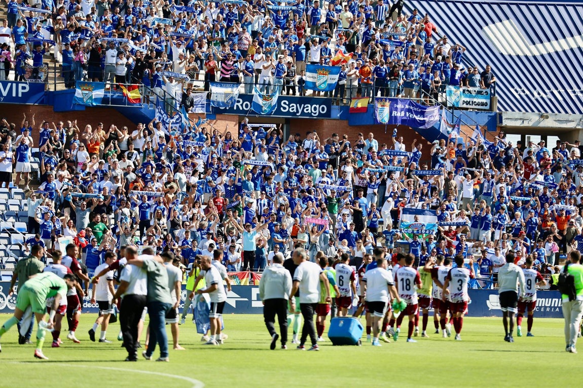 Recreativo-Xerez: Las imágenes de la derrota en el derbi andaluz
