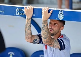 Antonio Domínguez reconoce que «es difícil jugar en el Recreativo» y que están notando «nerviosismo» en el Colombino