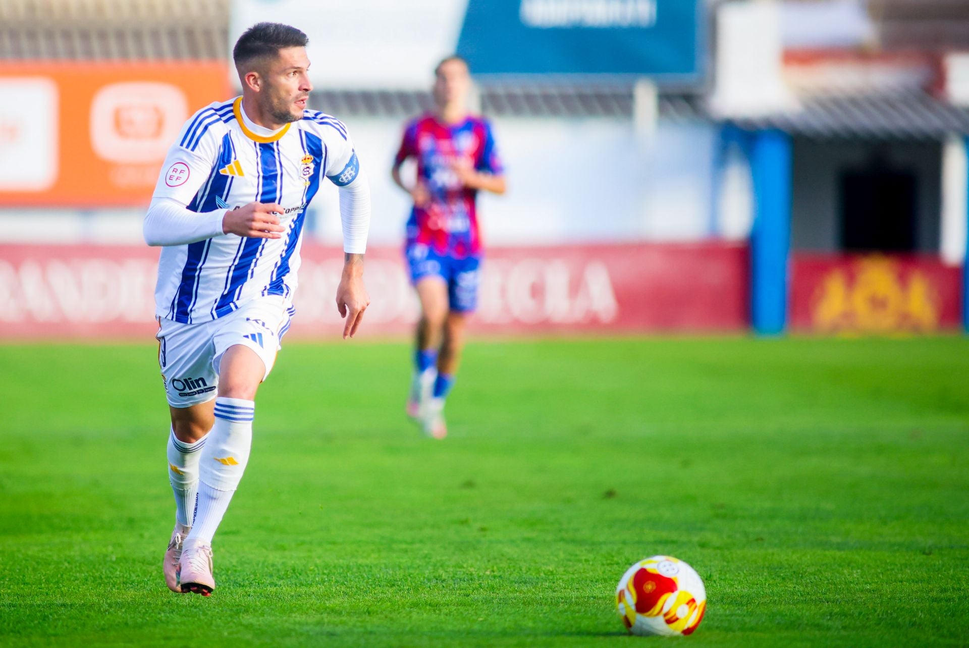 Las imágenes de la derrota del Recreativo ante el Yeclano en La Constitución