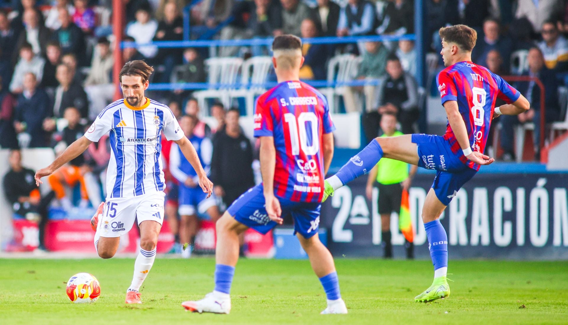 Las imágenes de la derrota del Recreativo ante el Yeclano en La Constitución