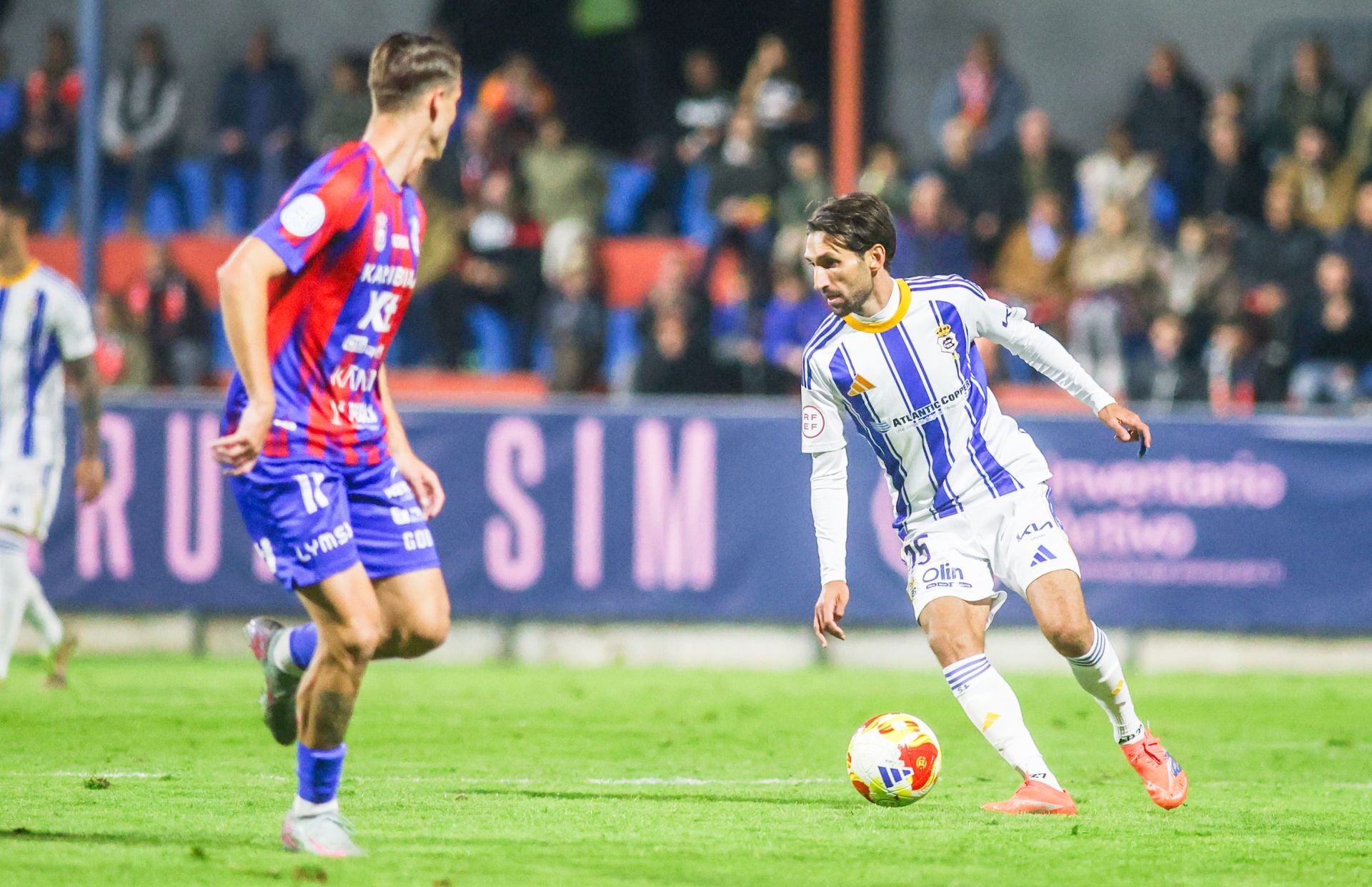 Las imágenes de la derrota del Recreativo ante el Yeclano en La Constitución