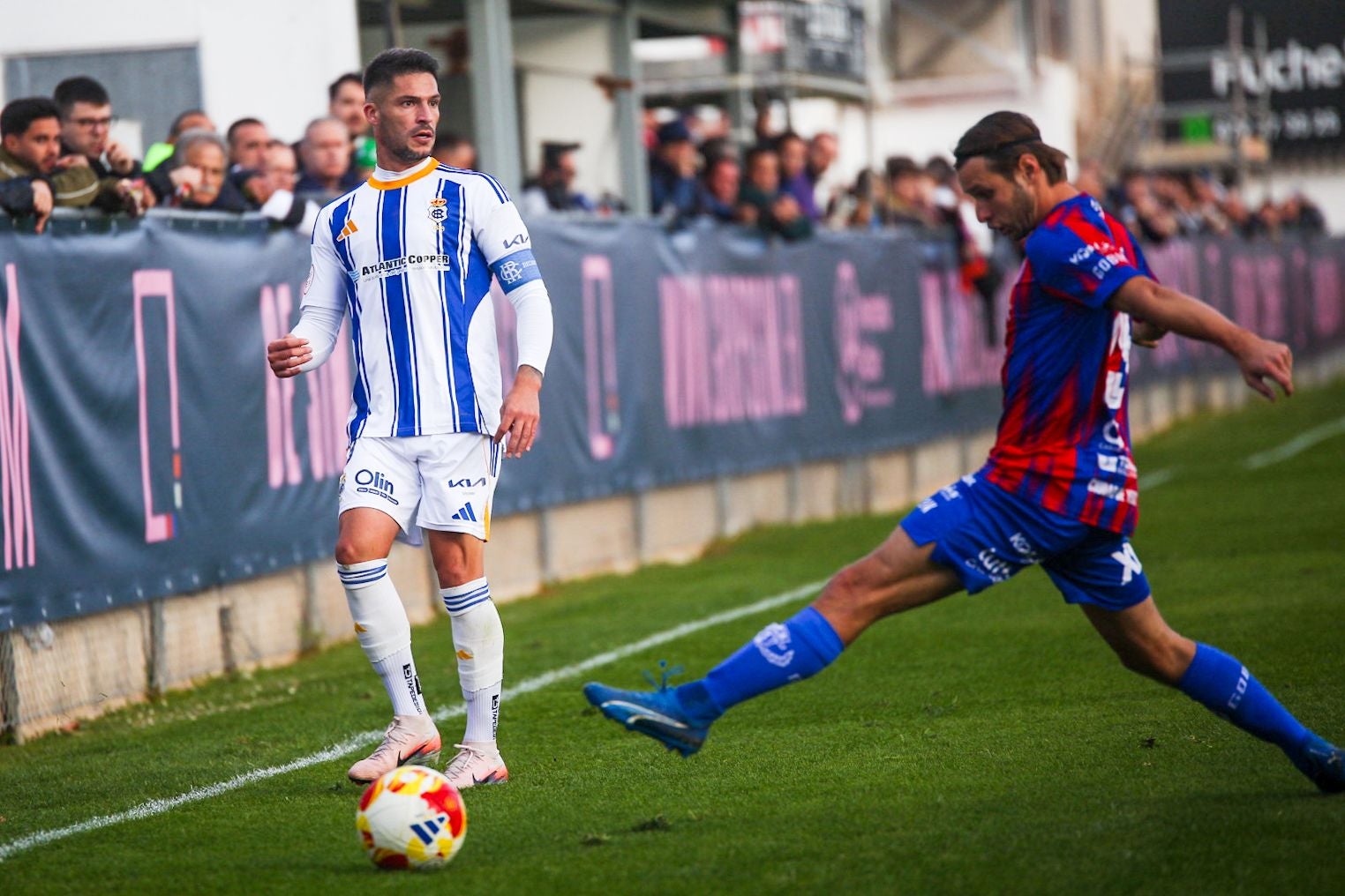 Las imágenes de la derrota del Recreativo ante el Yeclano en La Constitución