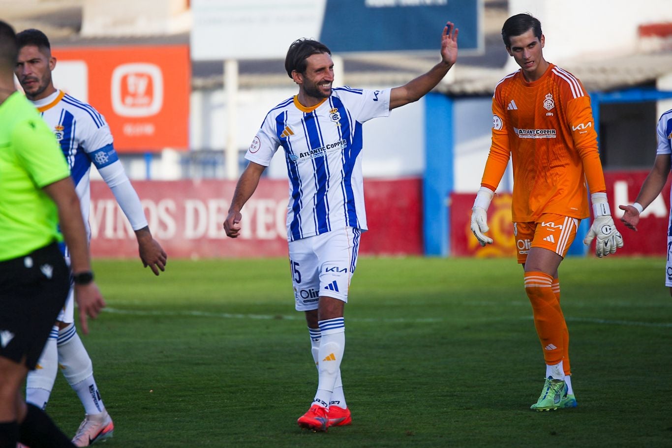 Las imágenes de la derrota del Recreativo ante el Yeclano en La Constitución