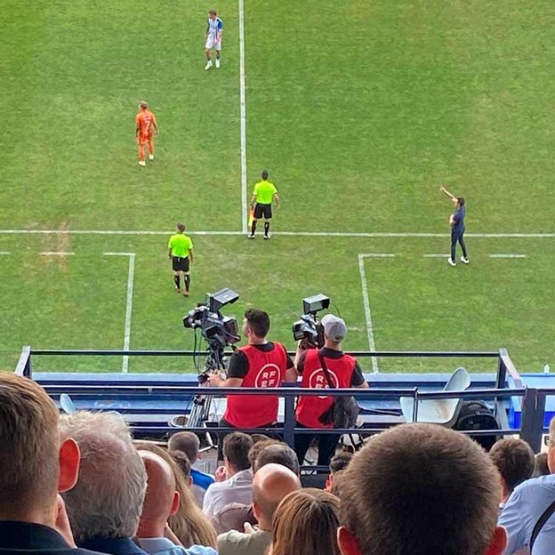 Camaras de FEF TV graban el Recre-Cartagena en el Nuevo Colombino