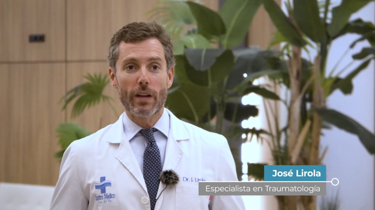 José Lirola, especialista en Traumatología del Centro Médico Lora del Río