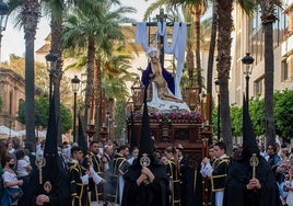 La Policía Local de Huelva se ofrece a sacar a la Virgen de las Angustias el próximo Viernes Santo