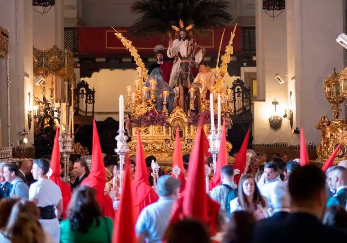 La Borriquita en San Pedro antes de su salida de 2023