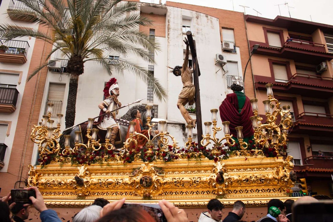 El Martes Santo de Huelva, en imágenes