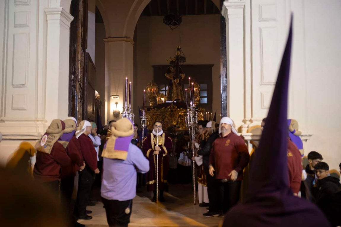 El Martes Santo de Huelva, en imágenes