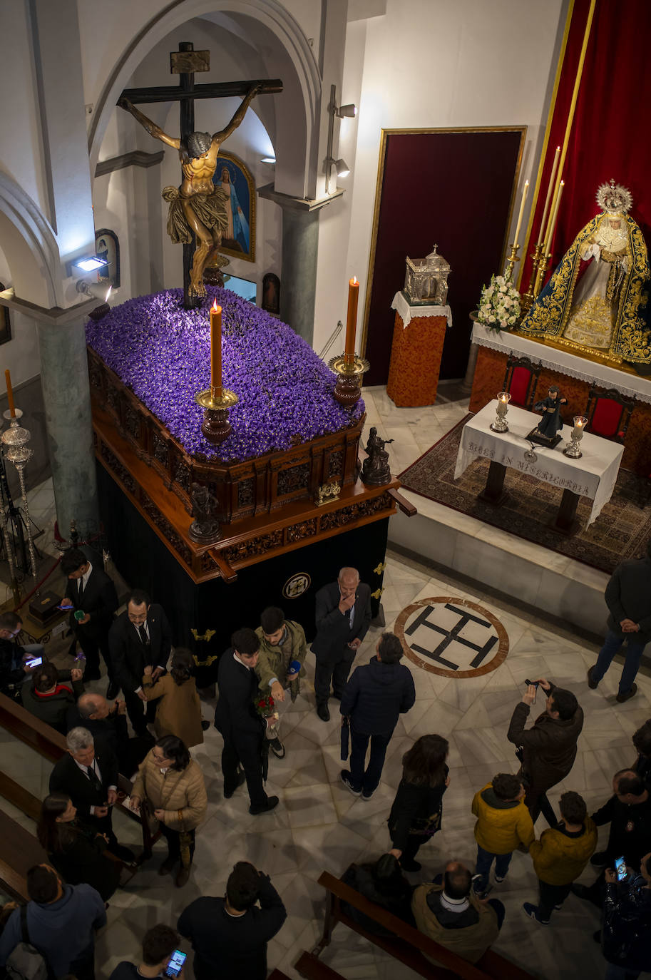 El Jueves Santo de Huelva, en imágenes