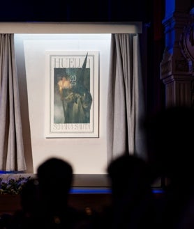 Imagen secundaria 2 - Un cartel cargado de Esperanza para anunciar la Semana Santa de Huelva 2025