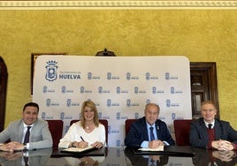 El Ayuntamiento de Huelva renueva su convenio con las hermandades de Semana Santa en un año marcado por la  Magna Mariana