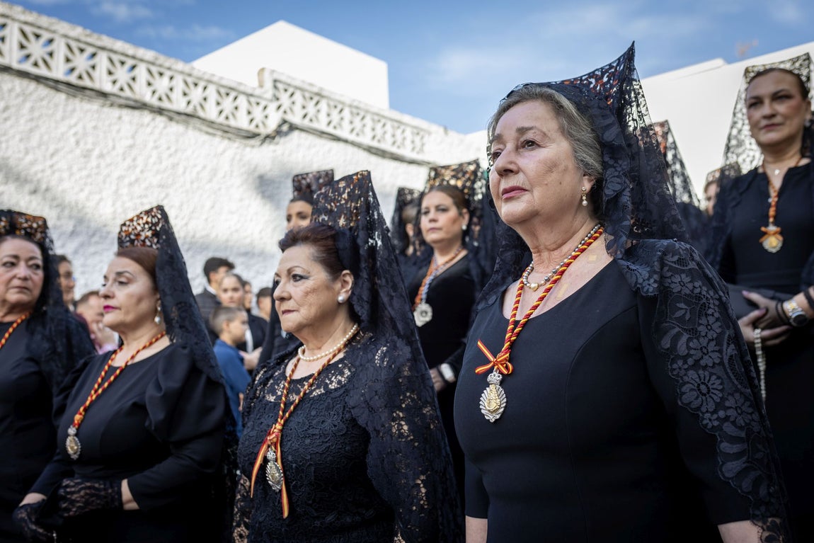 Las imágenes de la Virgen de los Dolores por las calles de Huelva