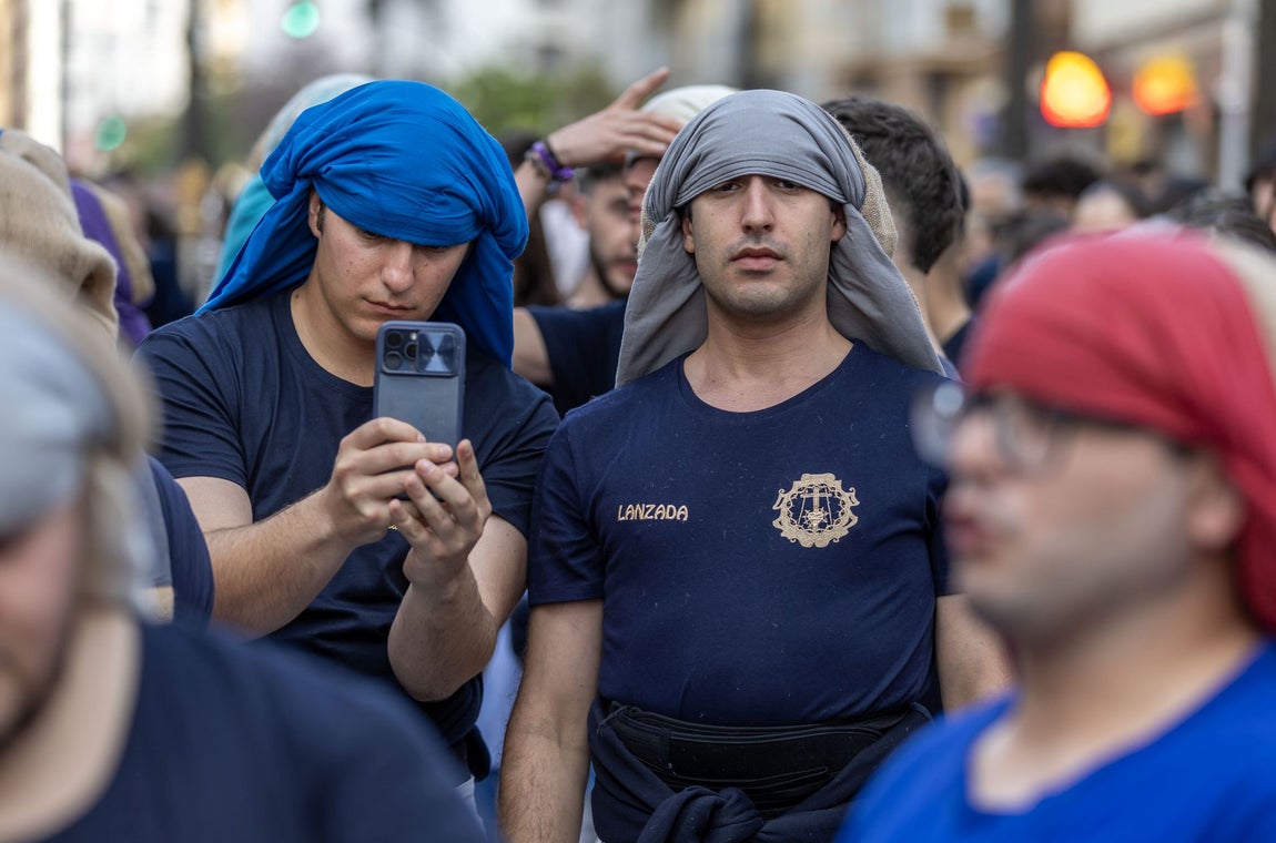 Las imágenes de la Virgen de los Dolores por las calles de Huelva