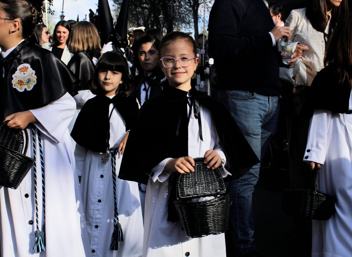 Las imágenes que ha dejado el Domingo de Ramos en Huelva