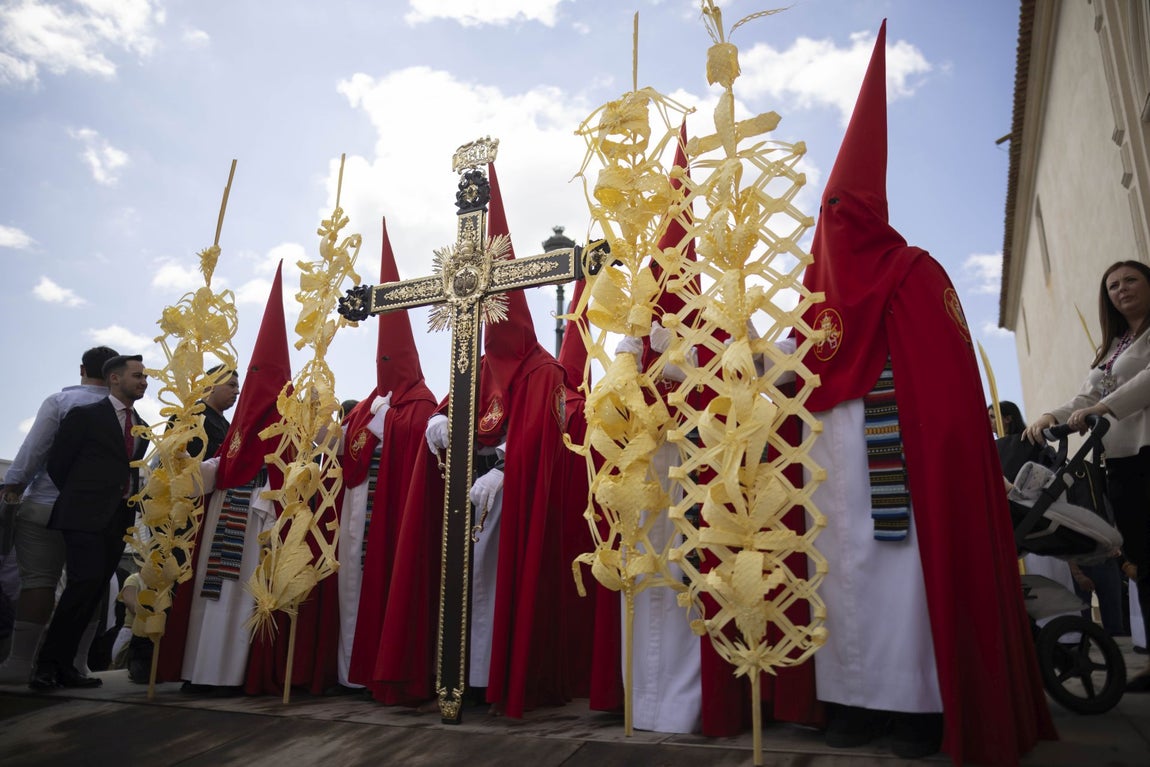 Las imágenes que ha dejado el Domingo de Ramos en Huelva
