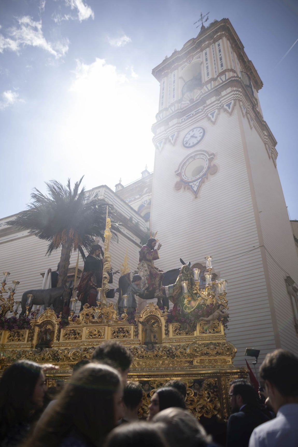 Las imágenes que ha dejado el Domingo de Ramos en Huelva
