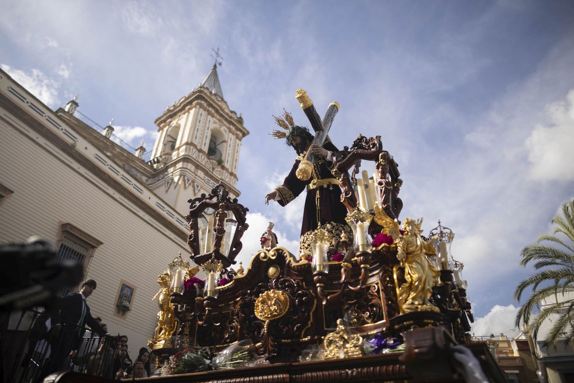 Las imágenes que ha dejado el Domingo de Ramos en Huelva