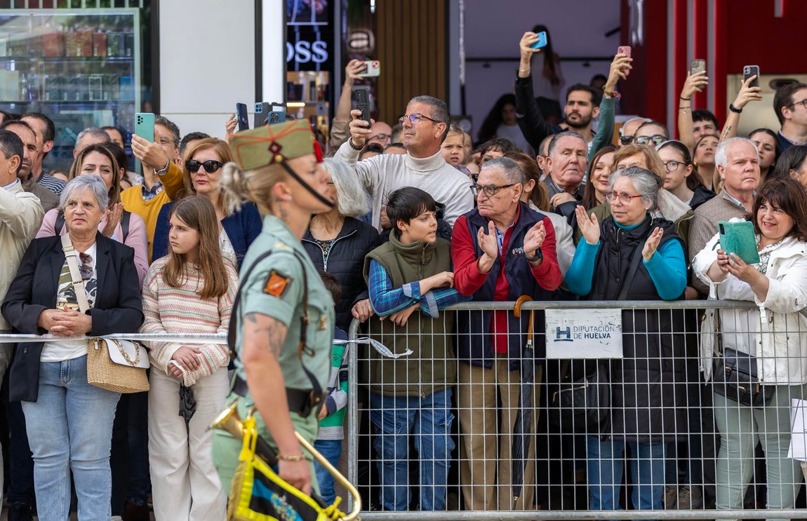 Las imágenes del Sábado de Pasión de la Semana Santa de Huelva 2025