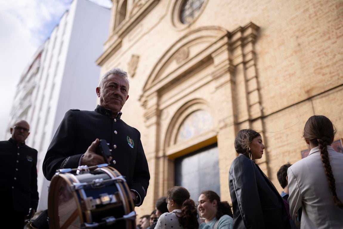 El Lunes Santo de Huelva, en imágenes
