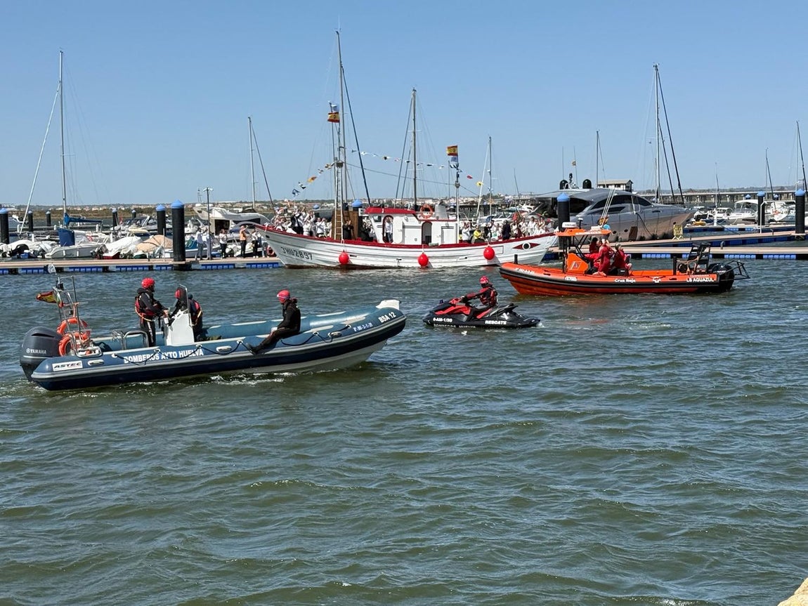 El regreso triunfal de la Virgen de la Bella a su hogar en Lepe, en imágenes