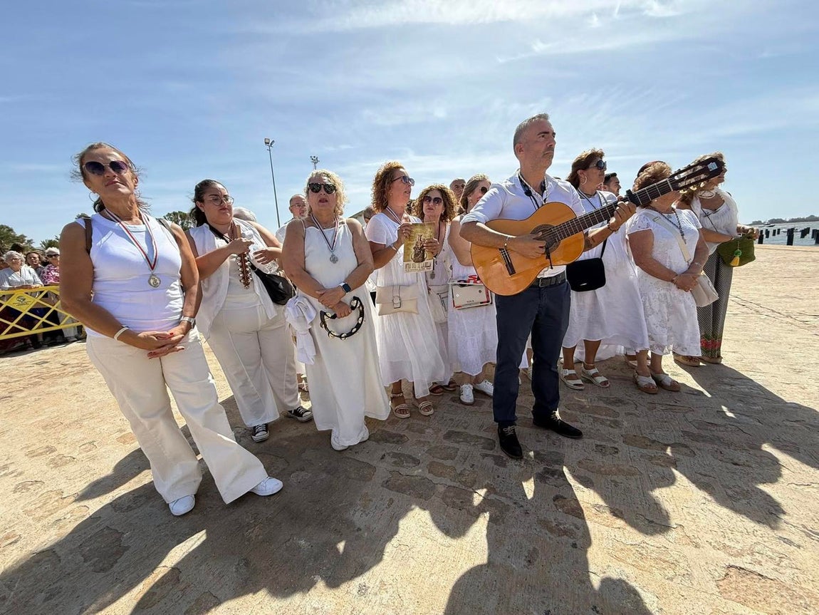 El regreso triunfal de la Virgen de la Bella a su hogar en Lepe, en imágenes