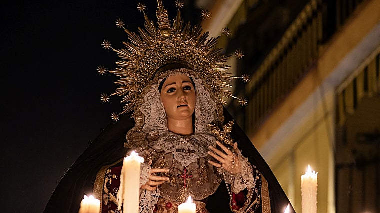 El rostro de la sagrada titular de la Hermandad de La Lanzada