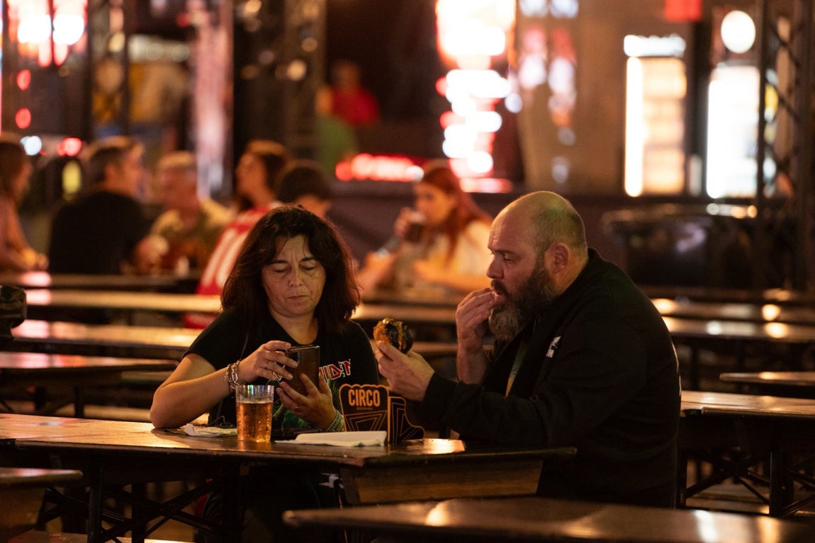 Las mejores imágenes del desembarco de The Champions Burger en Huelva