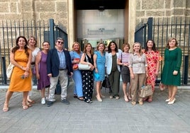 Abogadas de Huelva solicitan en el Parlamento pensiones dignas para los profesionales del Derecho