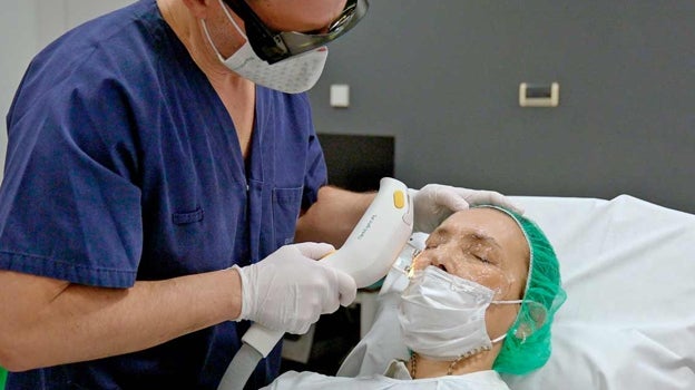 Uso de luz pulsada intensa en un centro de Quirónsalud