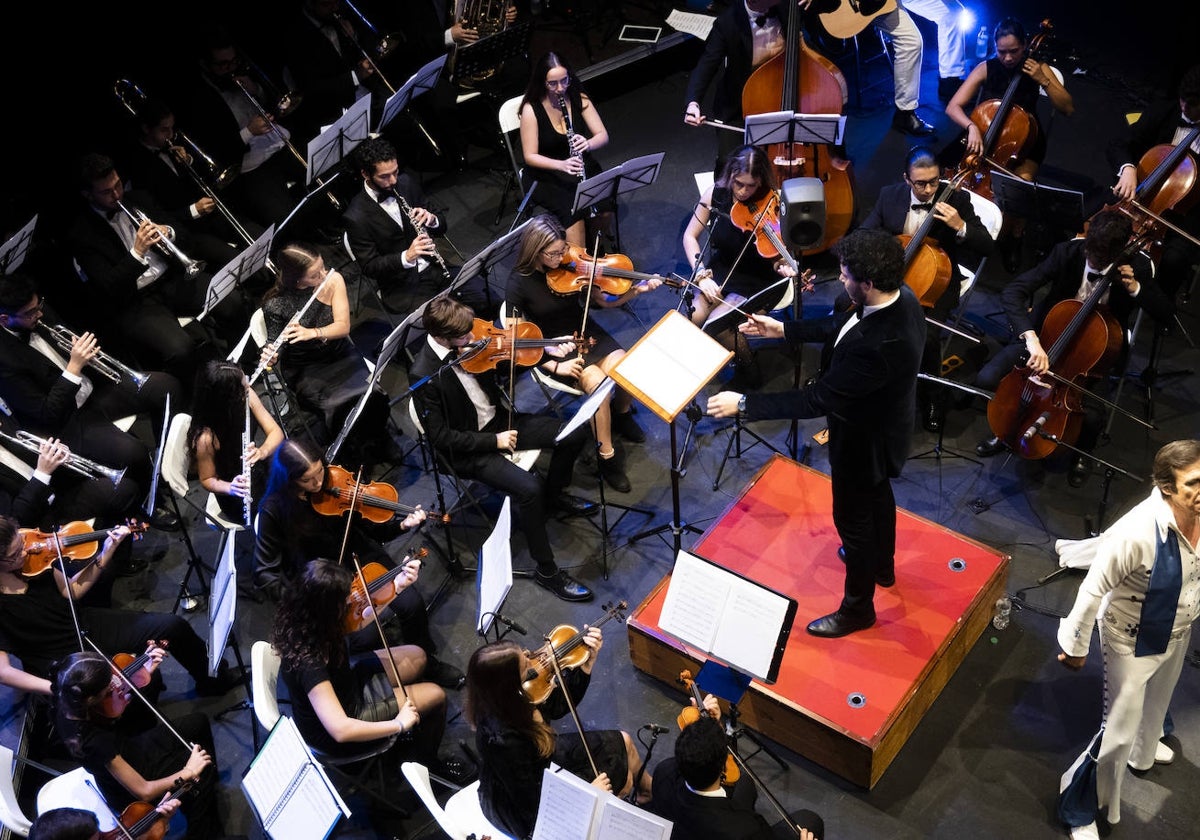 Uno de los conciertos de la Orquesta Colombina Onubense