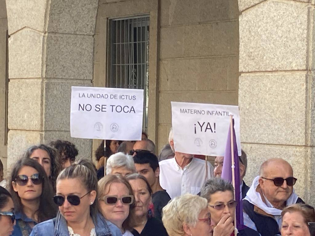 Huelva pide en la calle protección para la sanidad pública