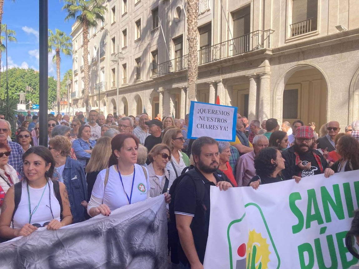 Huelva pide en la calle protección para la sanidad pública