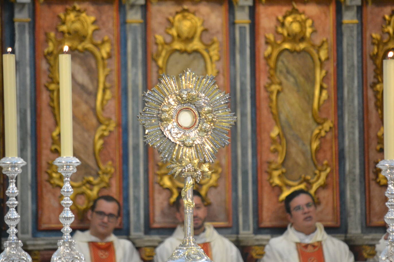 Las imágenes de Huelva vestida de fe y devoción en la celebración del Corpus Christi