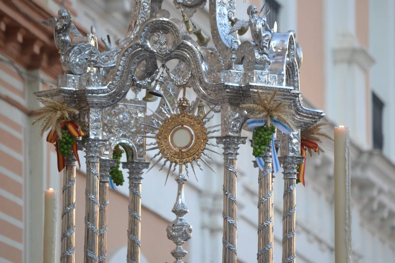 Las imágenes de Huelva vestida de fe y devoción en la celebración del Corpus Christi