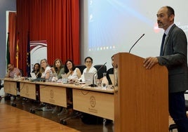 La Universidad de Huelva aprueba investir doctores Honoris Causa a Gil-Alañá, Ryszard Lobinski y Craig Darrian Roberts