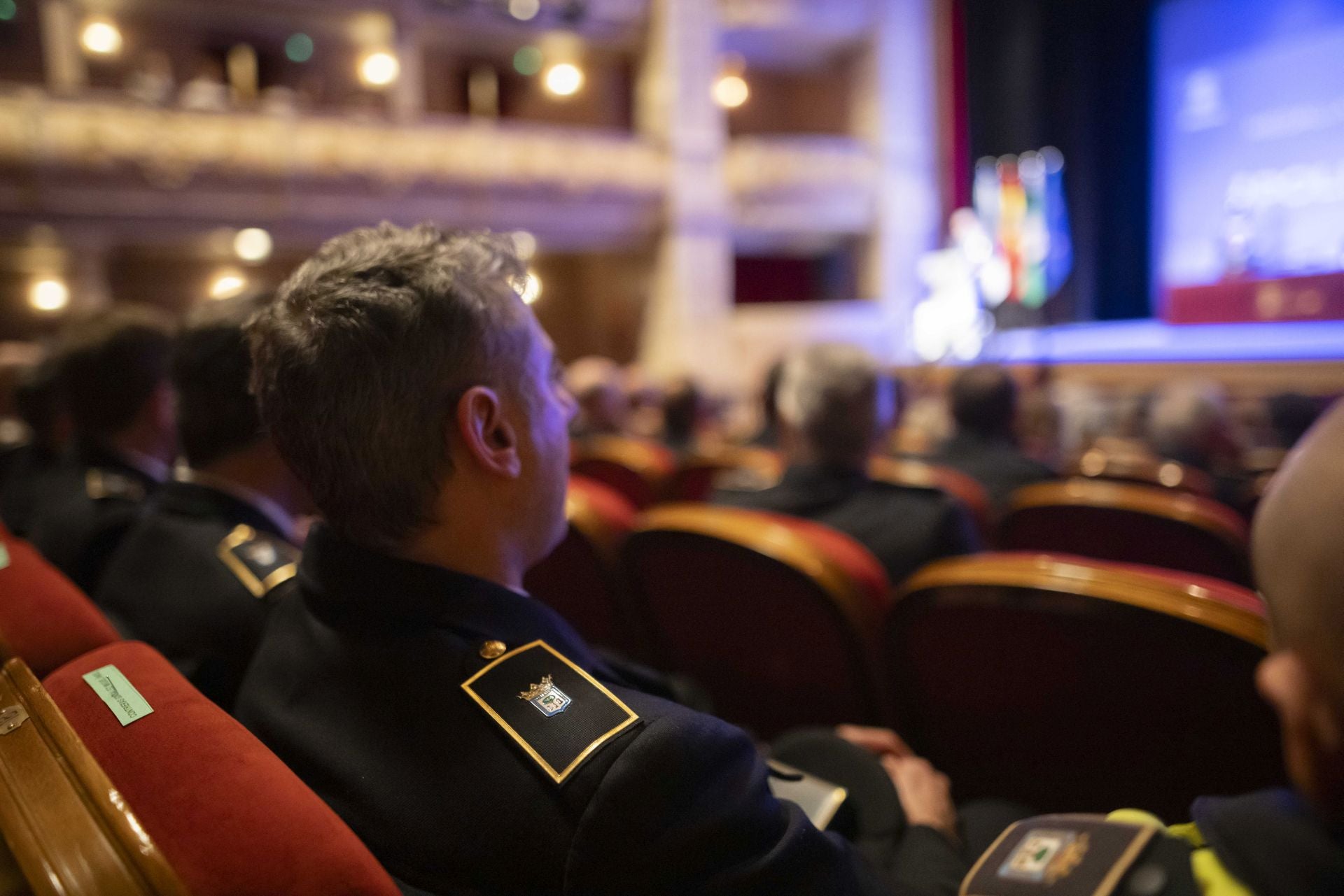 Los honores y distinciones del Día de la Policía Local de Huelva, en imágenes