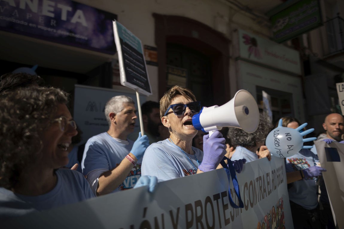 Los Veterinarios de Huelva se manifiesta en contra de la Ley de Medicamentos