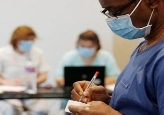 La provincia de Huelva cuenta con 2.114 médicos colegiados en activo