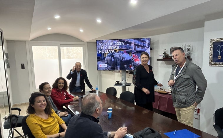 Imagen principal - Cruz Roja atendió en Huelva a más de 29.000 personas en situación de vulnerabilidad en 2024